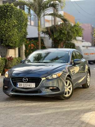 Mazda 3 année 2018 image 2