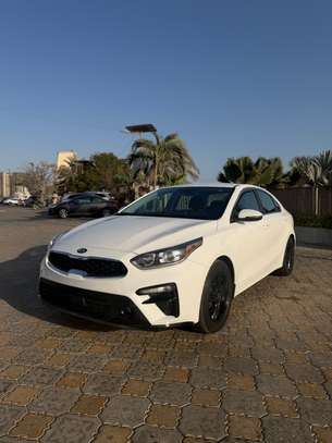 Kia Forte image 2