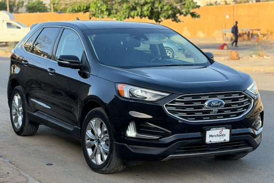 FORD EDGE TITANIUM 2022 image 4