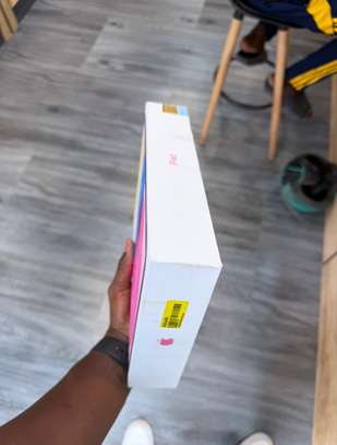 iPad 11ᵉ Génération 128 Go – Neuf Scellé - image 3