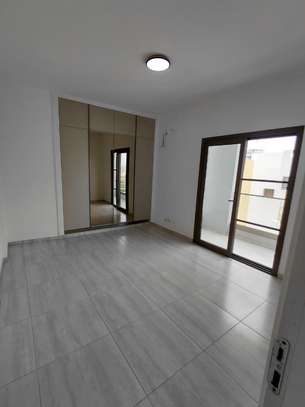 POINT E : Appartement à louer – 3 chambres – 2HM image 9