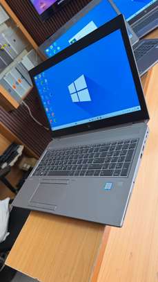 HP Zbook 15 - Nvidia 4Go - Ram 32Go - Core i7 8th image 10