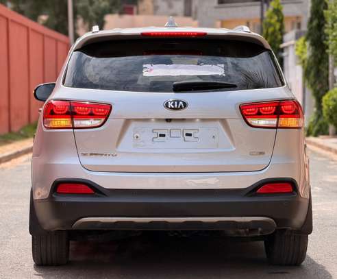 Kia sorento image 3