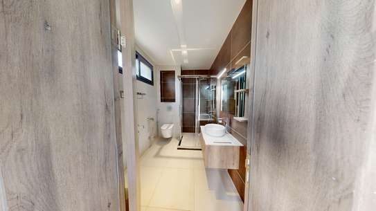 Appartement moderne avec une vue panoramique image 15