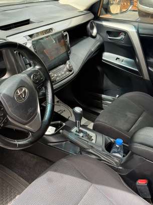 Toyota RAV 4 2017 image 7