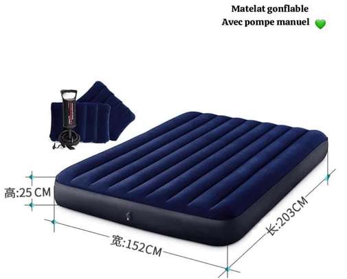 Matelas gonflable avec pompe intégré image 7