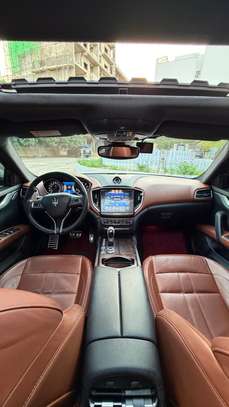 Maserati ghibli image 12