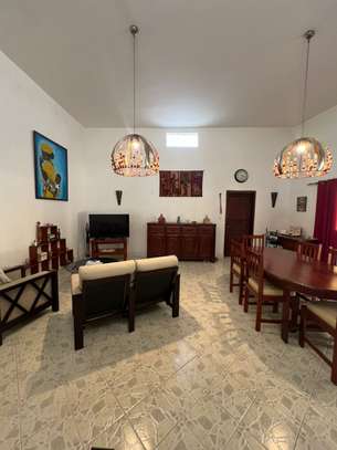 CHARMANTE VILLA AVEC PISCINE A VENDRE – SALY TAPÉE image 7
