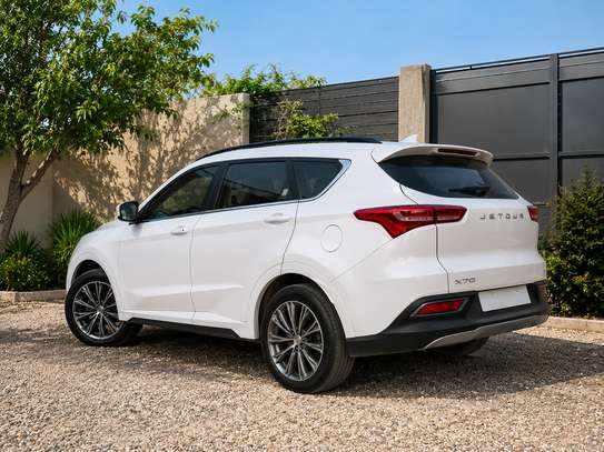 JETOUR X70 image 3