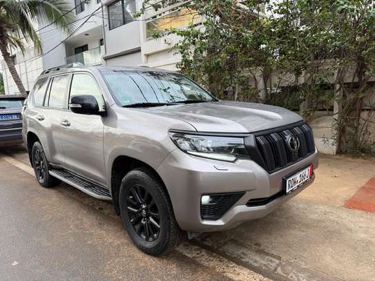 Toyota prado Vx année 2023 image 8