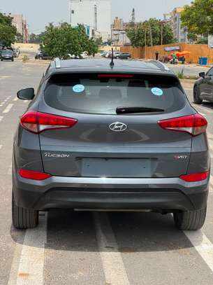 HYUNDAI TUCSON 2016 image 6