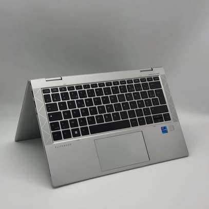 HP EliteBook image 3