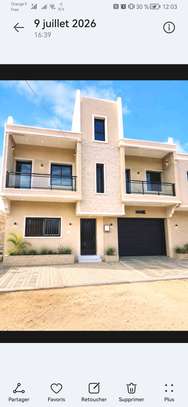 Maison gros œuvre 2 étages avec garage intégré image 15