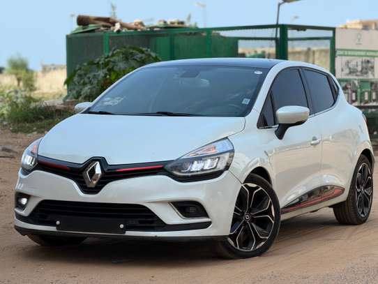 Renault clio image 4
