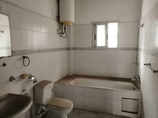 Appartement F4 au RDC avec garage au Scat Urbam image 9