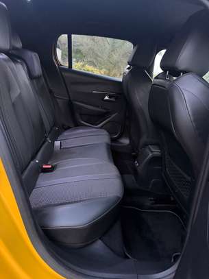 PEUGEOT 208 Gt line 2020 image 12