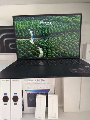LG gram i7 ) 13e generation ) 16g de ram ) 512 image 3