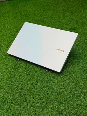 Samsung Galaxy Book 4 image 3