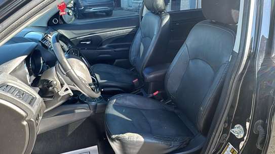 Mitsubishi RVR image 5