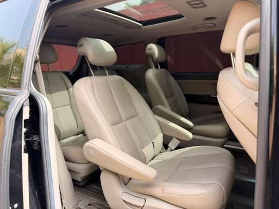 Kia Carnival 2016/17 image 10
