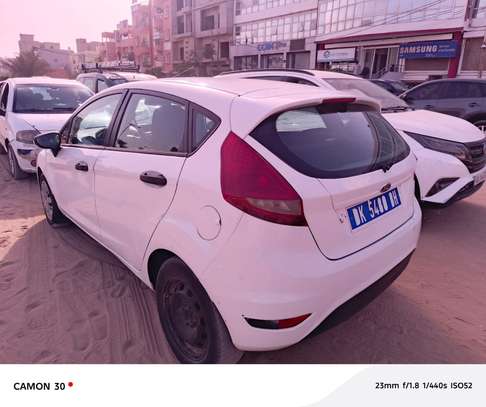 Ford Fiesta 2013 image 8
