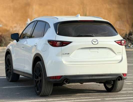 Mazda CX-5 2018 SUV Blanc fiable et élégant image 6