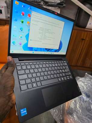 Lenovo 83Gu image 5