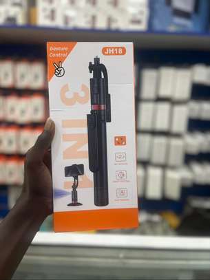 Xiaomi Mi Selfie Stick Tripod Bluetooth Noir image 3