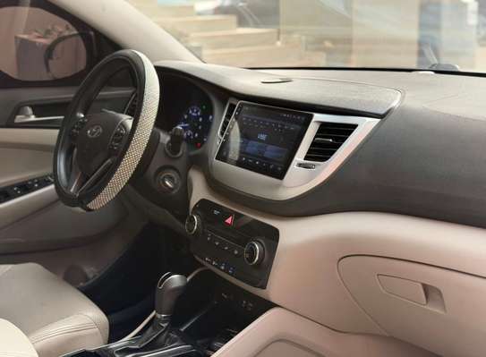 Hyundai Tucson image 8