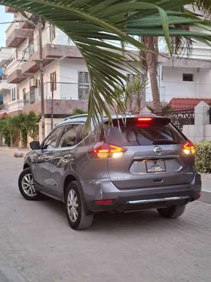 NISSAN ROGUE 2019 image 12