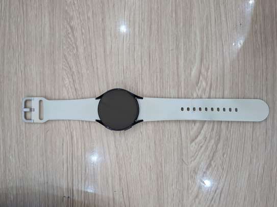 Samsung Galaxy Watch 6 LTE ) 40 MM image 3