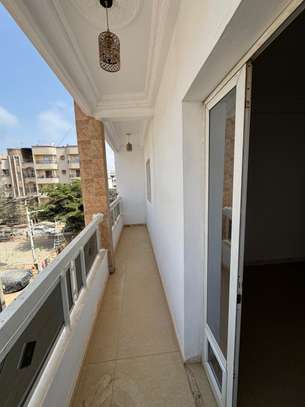 STUDIO AVEC BALCON ZONE DE CAPTAGE image 7