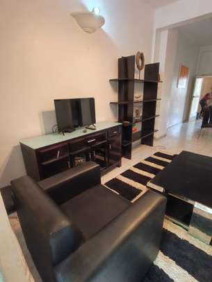 Studio meublé à louer à Dakar Plateau image 3