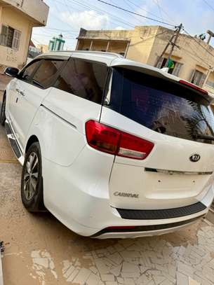 KIA CARNIVAL 2016, 9 places image 14