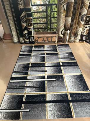 Tapis moderne deux dimensions disponibles image 12