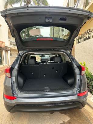 Hyundai Tucson image 6