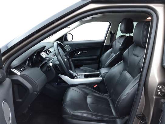 Range Rover Evoque Mark III TD4 180 HSE A 2015 - 175000 km image 4