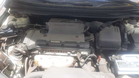 Vends Hyundai Elantra 2010 image 7