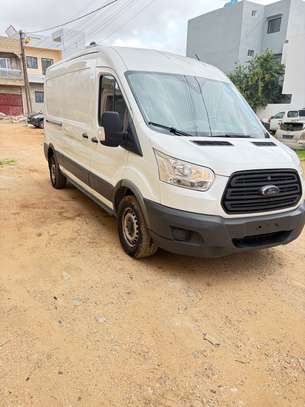 Ford Transit 250 Long image 2