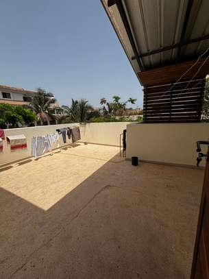Villa duplex a loue almadie image 9