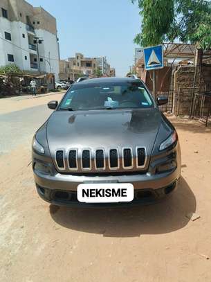 Location Voitures SUV Chez Nekisme Location Services image 5