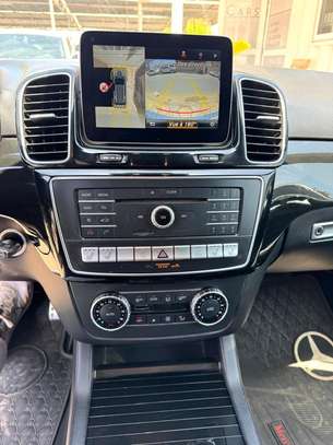 Mercedes Benz GLE 400 image 10