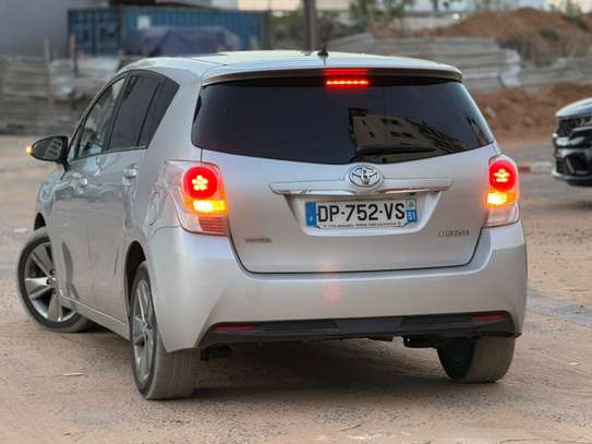 Toyota verso 7 place 2016 image 12