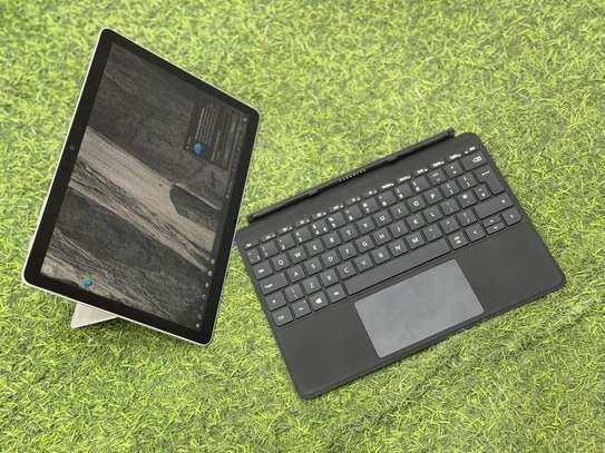 Microsoft Surface Go image 7