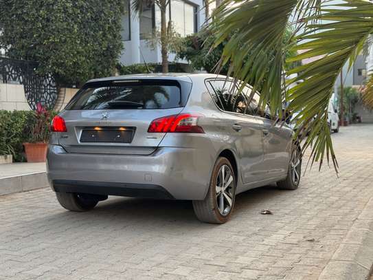 Peugeot 308 2017 image 4