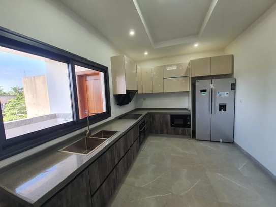 Appartement a Mermoz image 4