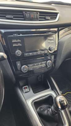 Nissan Qashqai 2015 image 4
