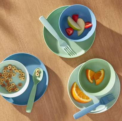 Kit repas enfant (bols, assiettes, cuillères, fourchettes) image 2