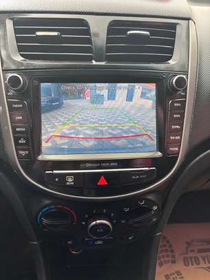 Hyundai Accent 2015 image 10