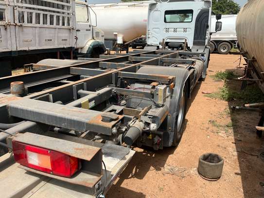 Camion porteur 10 tonnes image 6